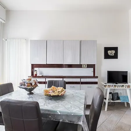 Il Fortino Dei Pinatti Fiera - Tecnopolo - Parco Nord Bolonya